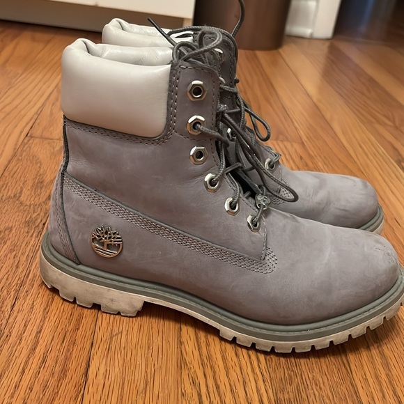 Light Grey Timberland Boots - Picture 3 of 5